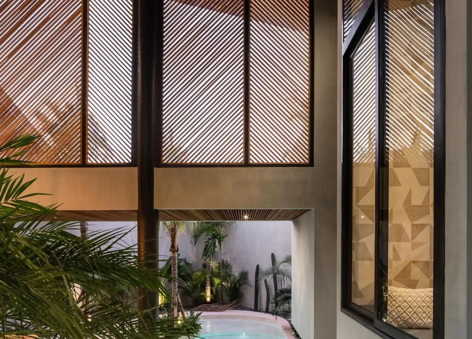 House Of Winds Complex - Lush 9Br Exotic Oasis 3X3Br Villas In Canggu ケロボカン インドネシア