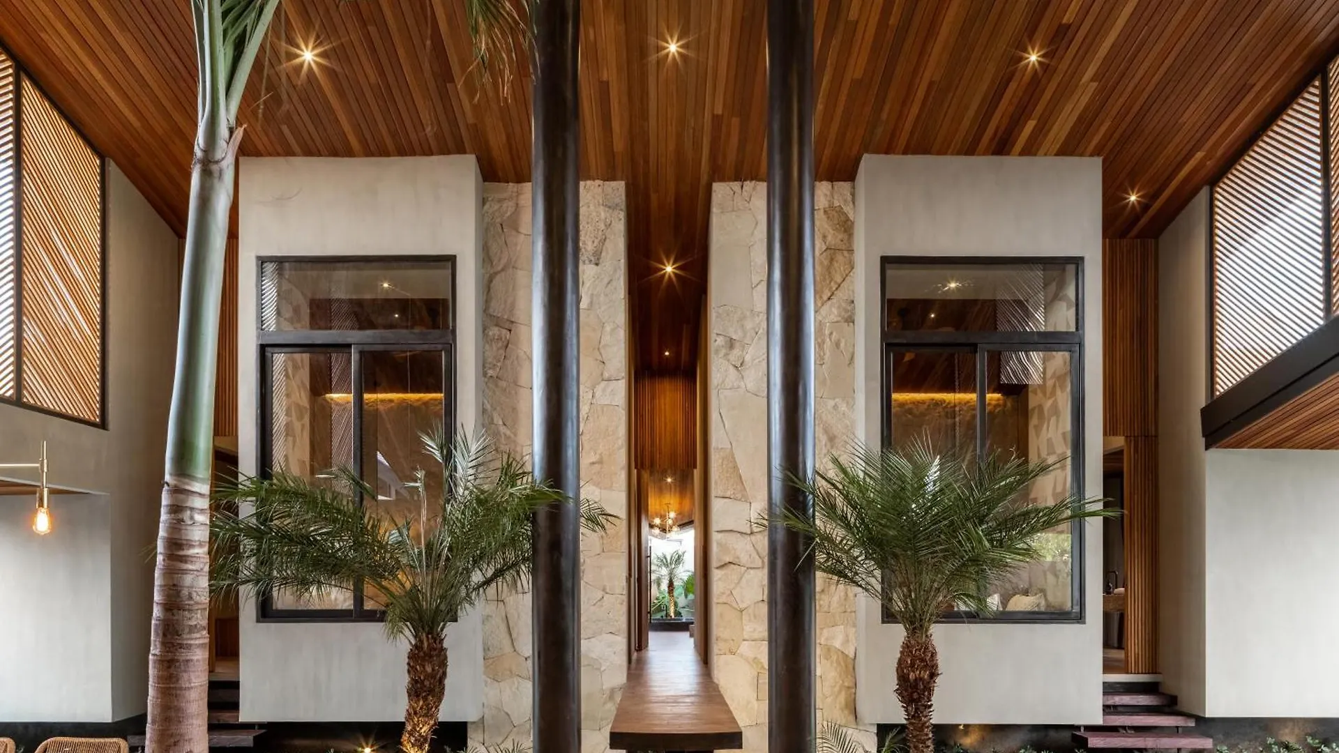 House Of Winds Complex - Lush 9Br Exotic Oasis 3X3Br Villas In Canggu ケロボカン インドネシア