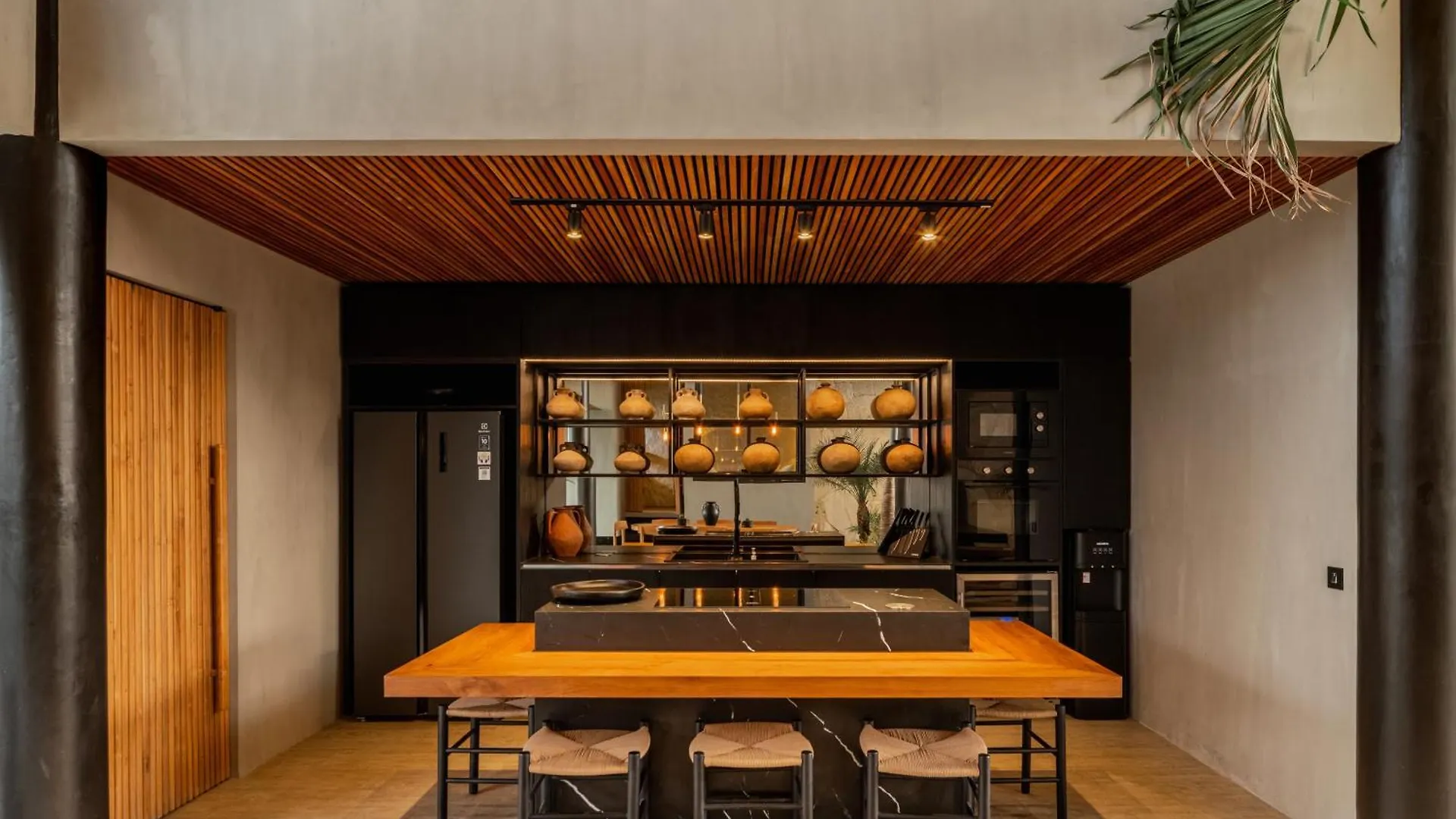 House Of Winds Complex - Lush 9Br Exotic Oasis 3X3Br Villas In Canggu ケロボカン インドネシア
