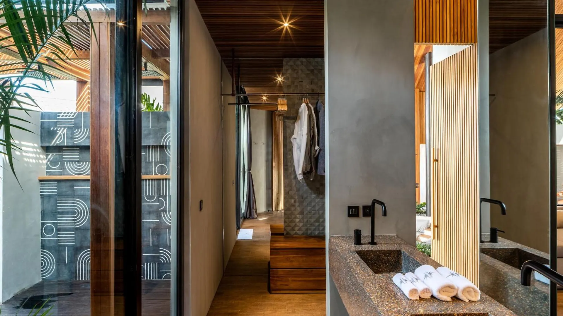 House Of Winds Complex - Lush 9Br Exotic Oasis 3X3Br Villas In Canggu Kerobokan  Indonesia