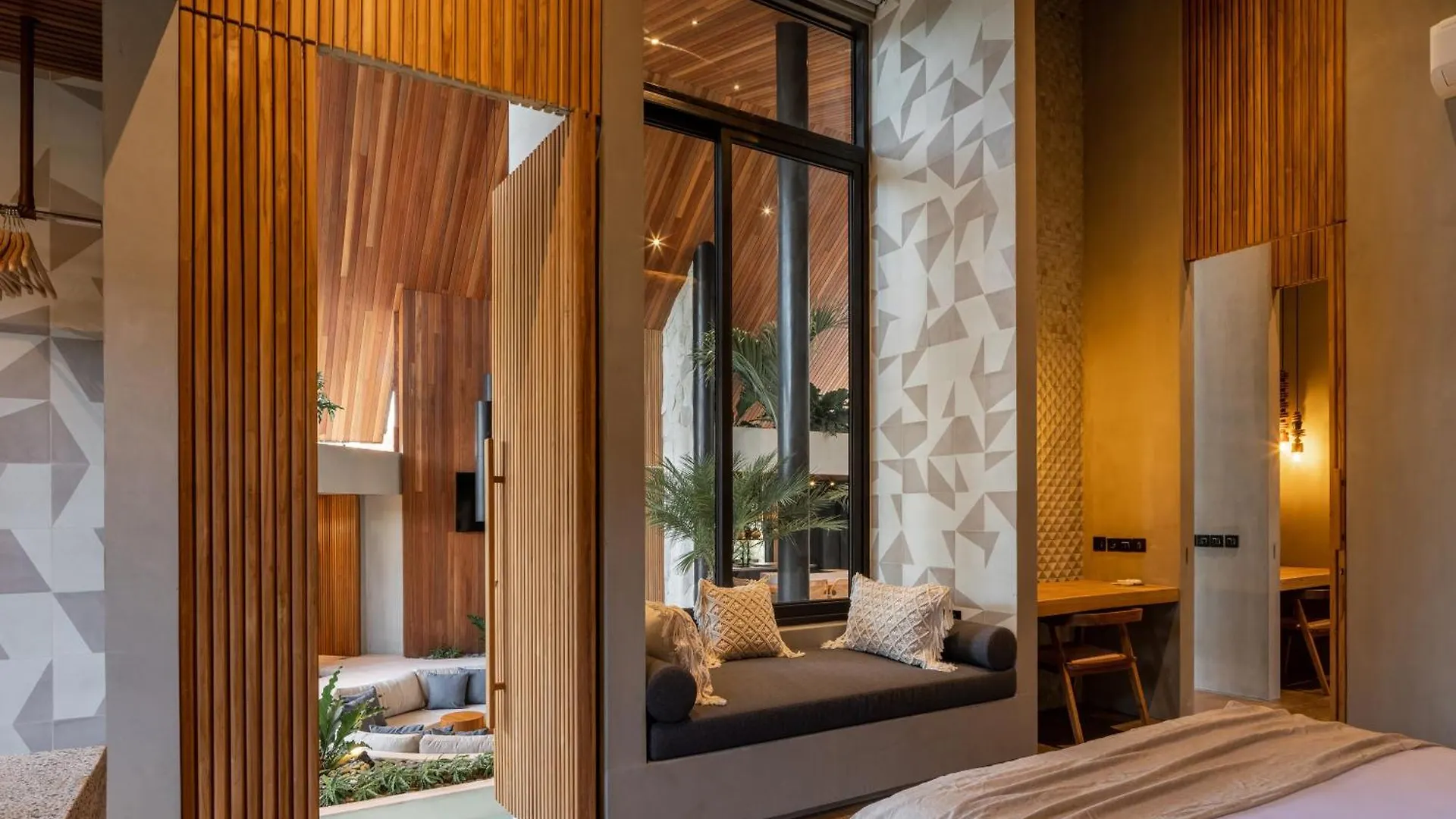 House Of Winds Complex - Lush 9Br Exotic Oasis 3X3Br Villas In Canggu Kerobokan   Kerobokan (Bali)