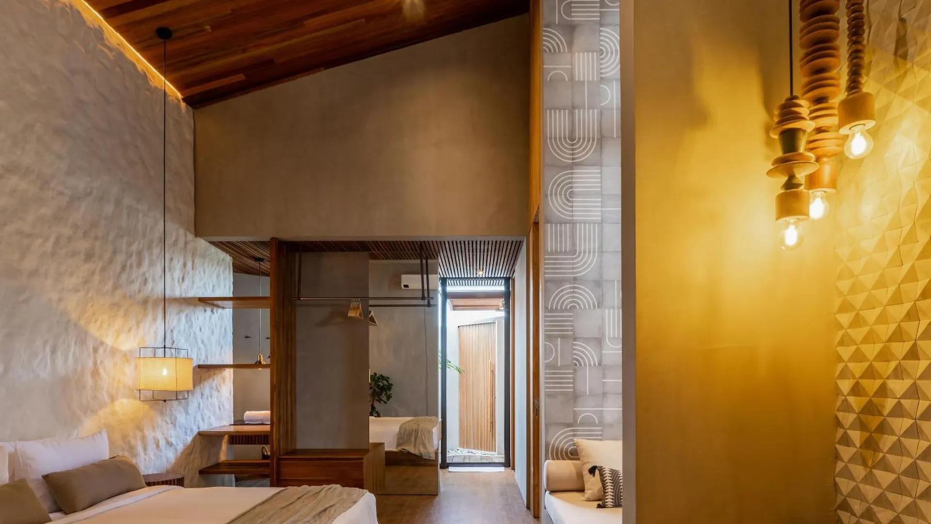 House Of Winds Complex - Lush 9Br Exotic Oasis 3X3Br Villas In Canggu Kerobokan  Indonesia