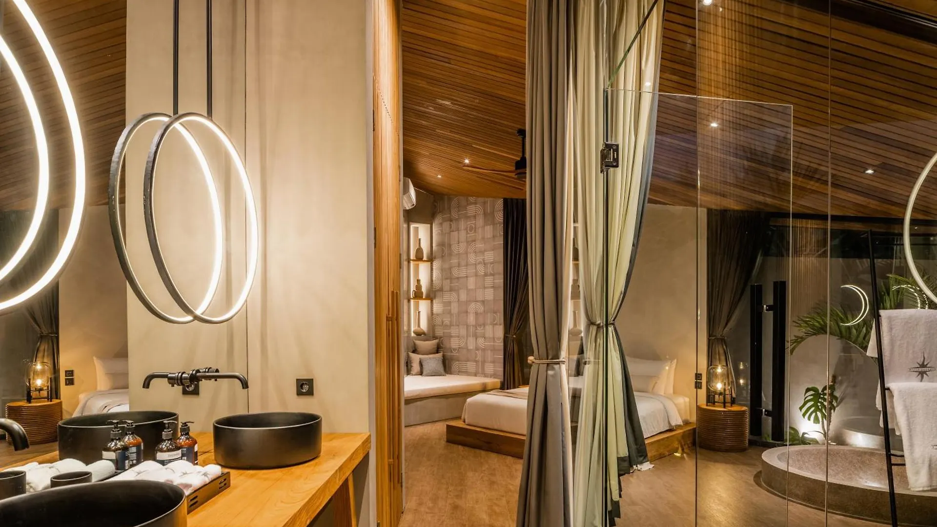 House Of Winds Complex - Lush 9Br Exotic Oasis 3X3Br Villas In Canggu Kerobokan  Kerobokan (Bali)