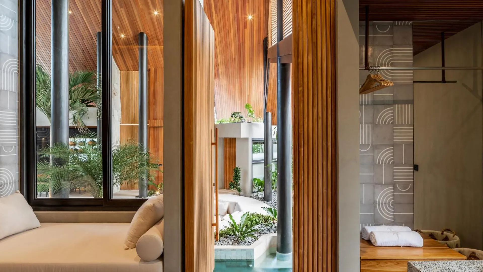 House Of Winds Complex - Lush 9Br Exotic Oasis 3X3Br Villas In Canggu Kerobokan
